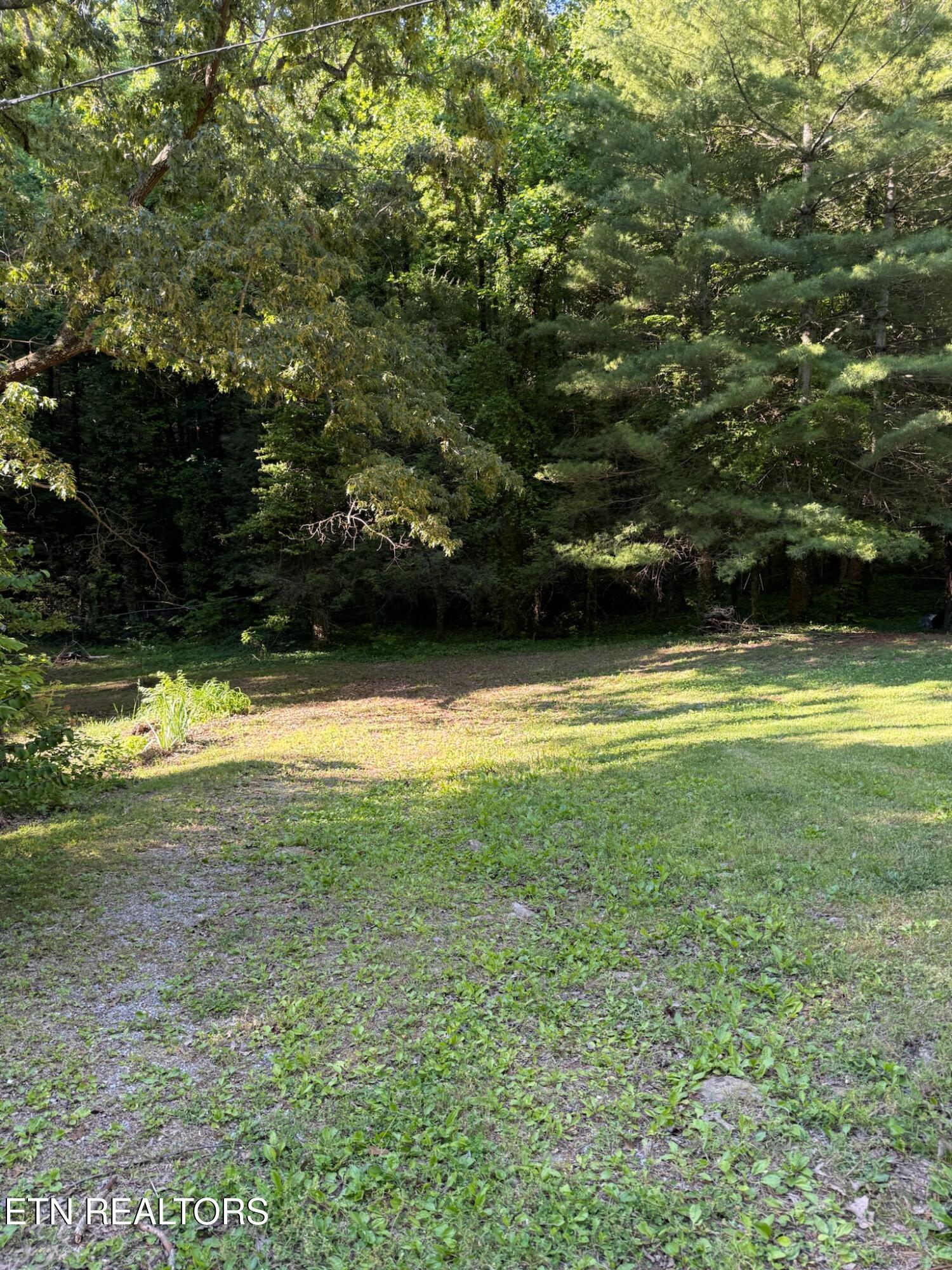 992 Chicken Hollow Rd