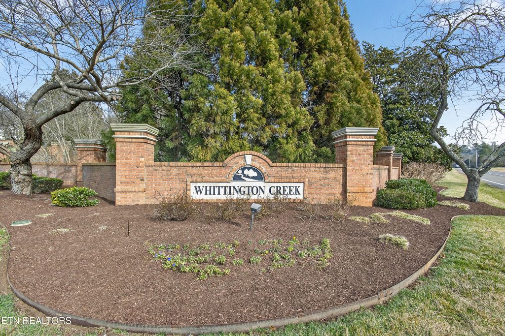 Photo of 1415 Lismore Lane, Knoxville, TN 37922 (MLS # 1329053)