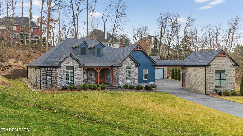 Photo of 1415 Lismore Lane, Knoxville, TN 37922 (MLS # 1329053)