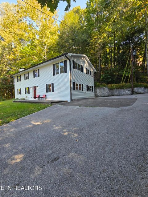 790 Sulphur Springs Rd Clinton TN 37716