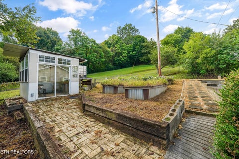 Tiny photo for 425 E Church St, Kingston, TN 37763 (MLS # 1355838)