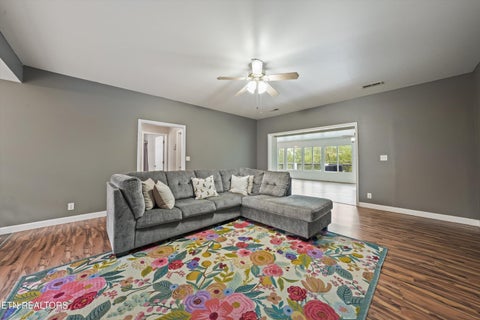 Tiny photo for 425 E Church St, Kingston, TN 37763 (MLS # 1355838)