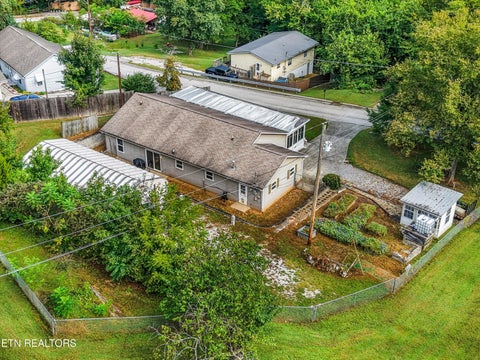 Tiny photo for 425 E Church St, Kingston, TN 37763 (MLS # 1355838)