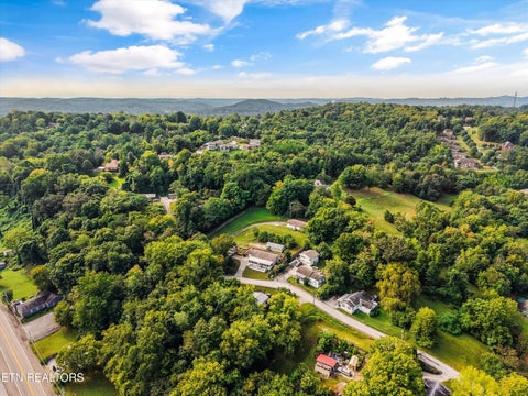 Tiny photo for 425 E Church St, Kingston, TN 37763 (MLS # 1355838)