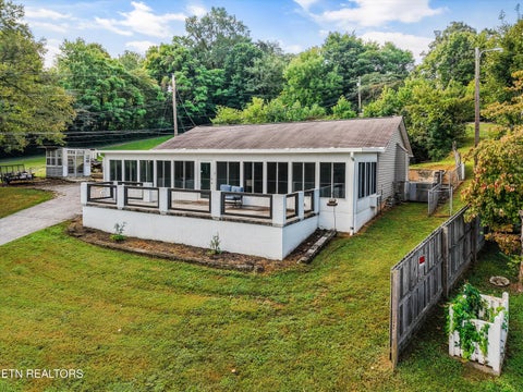 Tiny photo for 425 E Church St, Kingston, TN 37763 (MLS # 1355838)