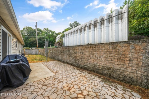 Tiny photo for 425 E Church St, Kingston, TN 37763 (MLS # 1355838)