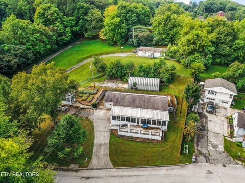 Tiny photo for 425 E Church St, Kingston, TN 37763 (MLS # 1355838)