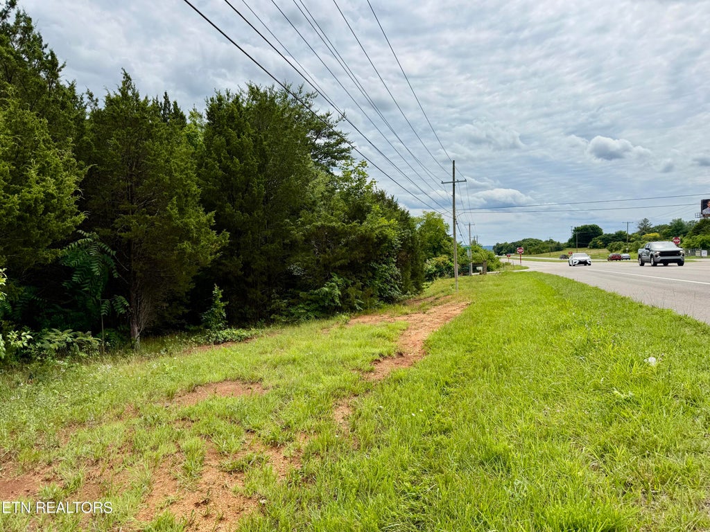 Photo of 6997 W Andrew Johnson Hwy, Talbott, TN 37877 (MLS # 1345755)