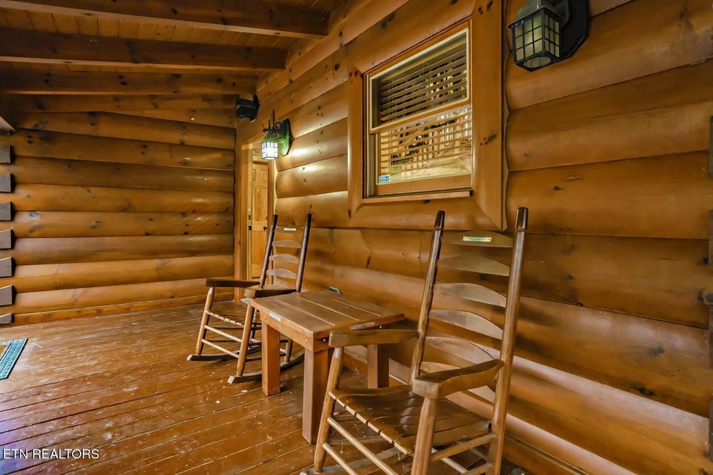 Photo of 1928 Bear Creek Falls Way, Sevierville, TN 37862 (MLS # 1344906)