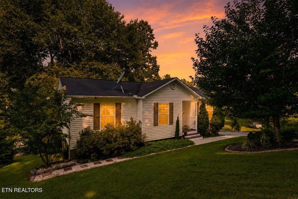 Photo of 124 Mac Ivey Lane, LaFollette, TN 37766 (MLS # 1353685)