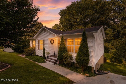 Photo of 124 Mac Ivey Lane, LaFollette, TN 37766 (MLS # 1353685)