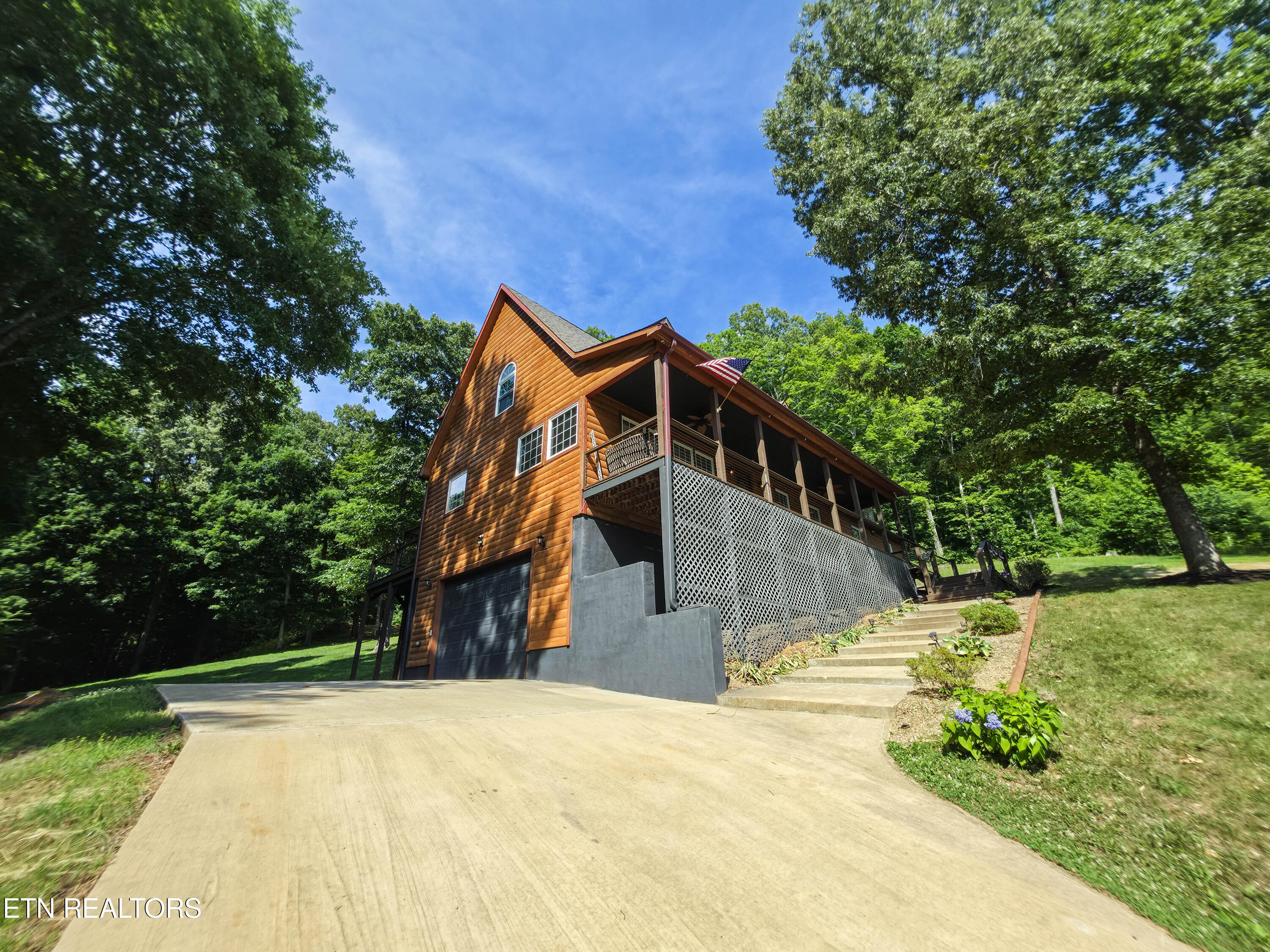 103 Pinnacle Pointe Way