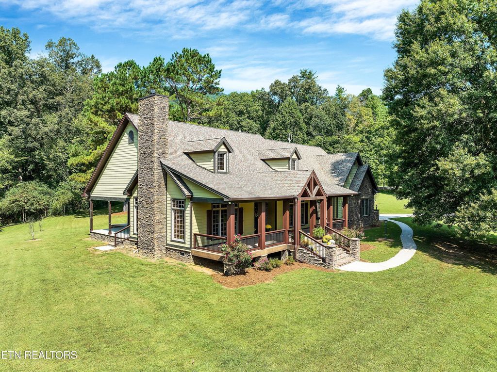 Photo of 113 Spring Hill Rd, Walland, TN 37886 (MLS # 1240589)