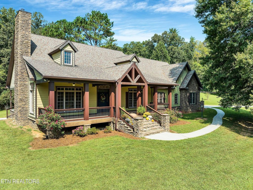 Photo of 113 Spring Hill Rd, Walland, TN 37886 (MLS # 1240589)