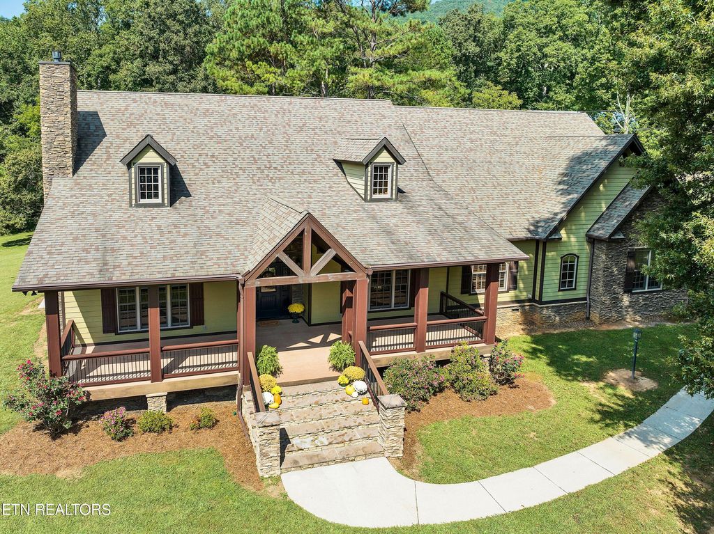 Photo of 113 Spring Hill Rd, Walland, TN 37886 (MLS # 1240589)