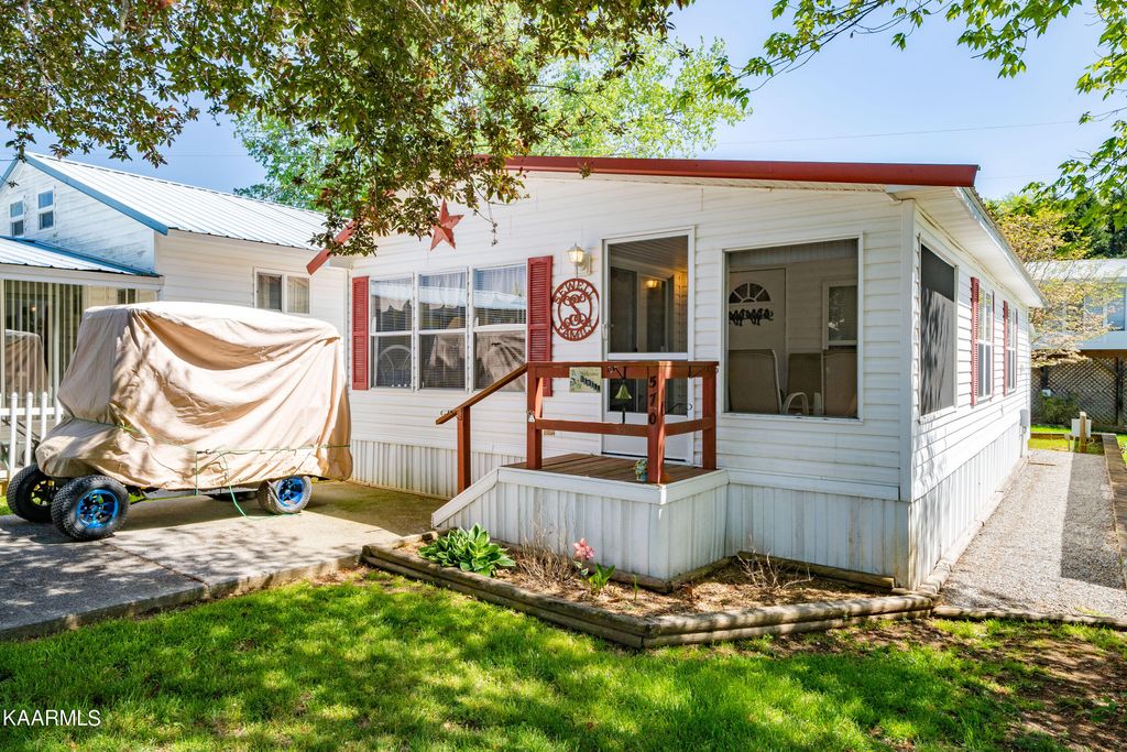 Photo of 570 Flamingo Circle, Townsend, TN 37882 (MLS # 1224451)