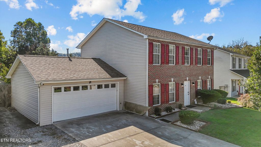 Photo of 7256 Haynesfield Lane, Knoxville, TN 37918 (MLS # 1318422)