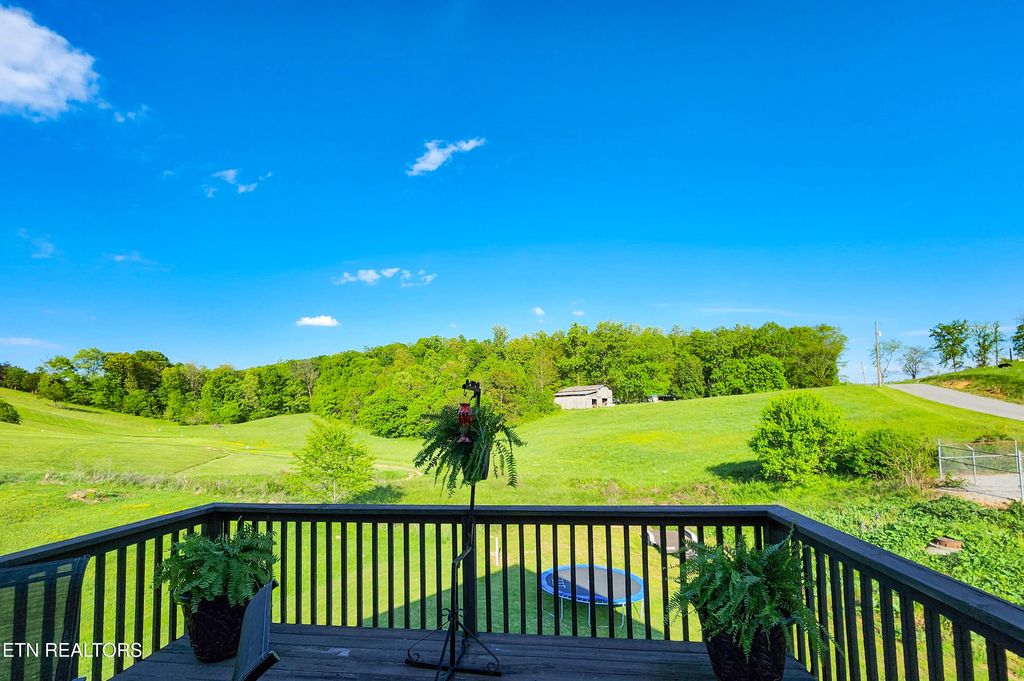 Photo of 487 S S Glen Rd, Maynardville, TN 37807 (MLS # 1299101)