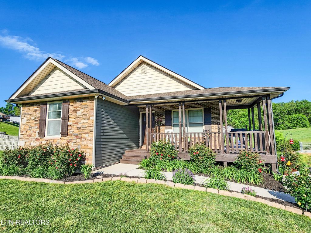 Photo of 487 S S Glen Rd, Maynardville, TN 37807 (MLS # 1299101)