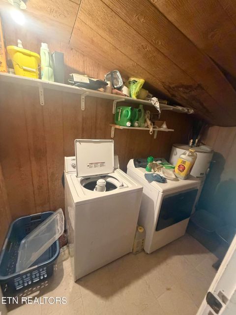 Tiny photo for 113 Sherwood Ave, Calhoun, TN 37309 (MLS # 1337653)