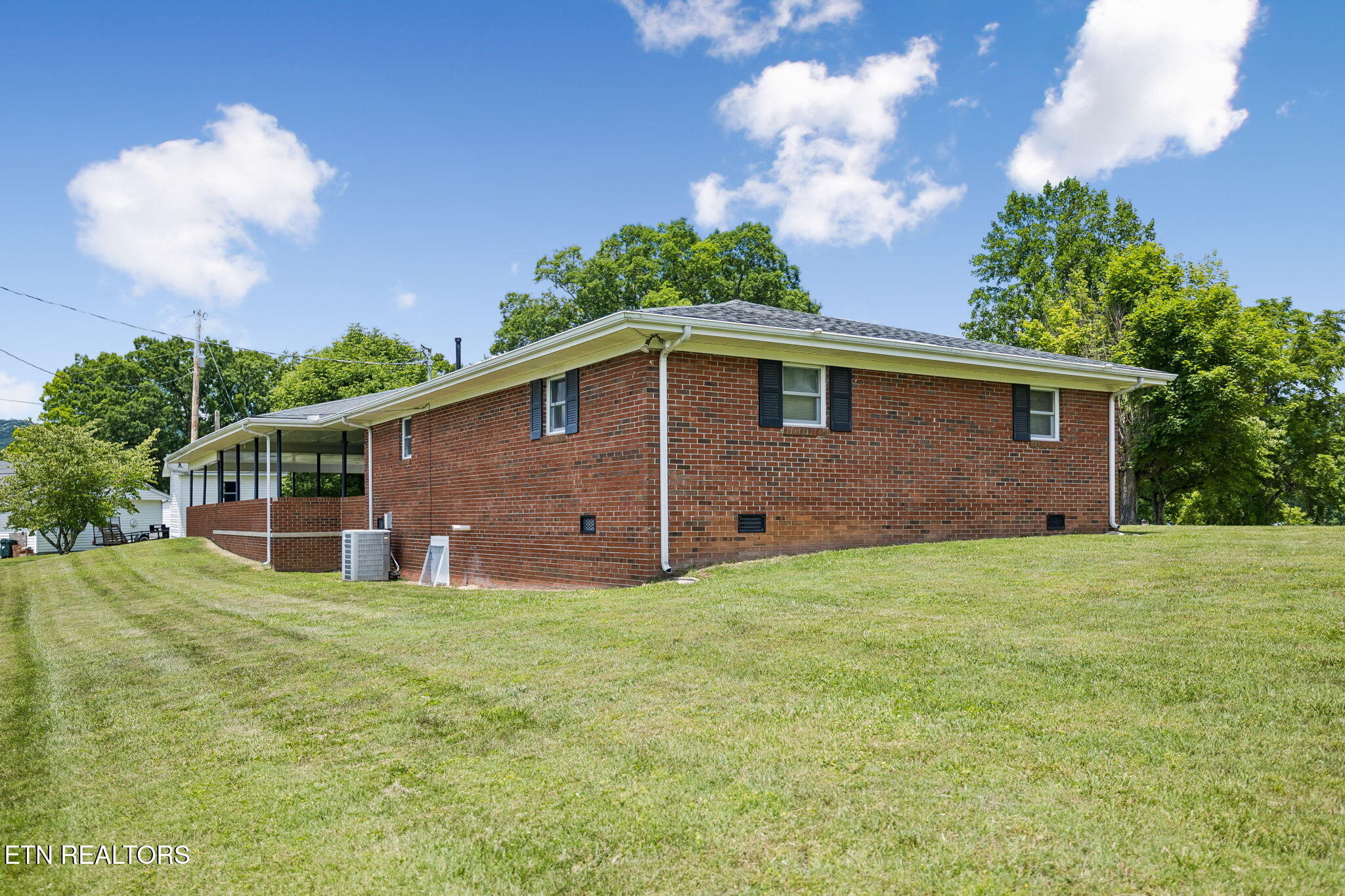 147 Meredith Rd