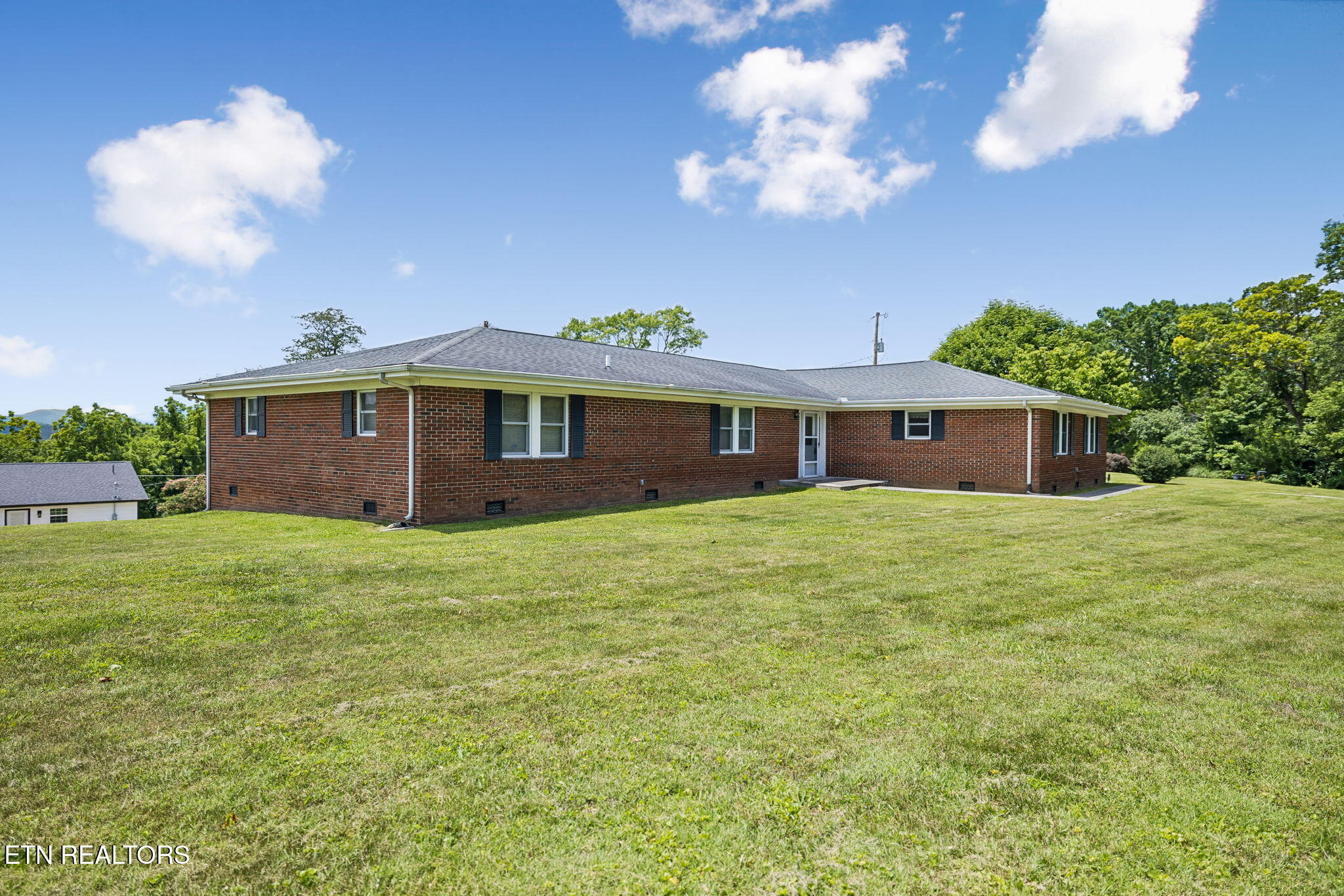 147 Meredith Rd