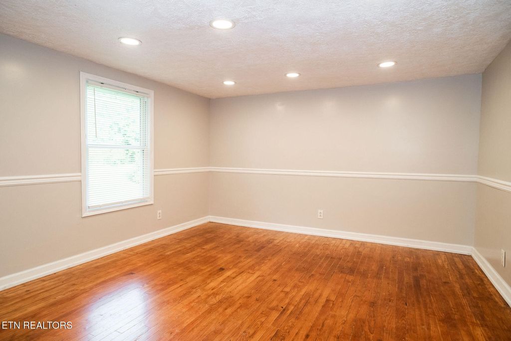 Photo of 132 Watauga Ave, Knoxville, TN 37917 (MLS # 1317446)