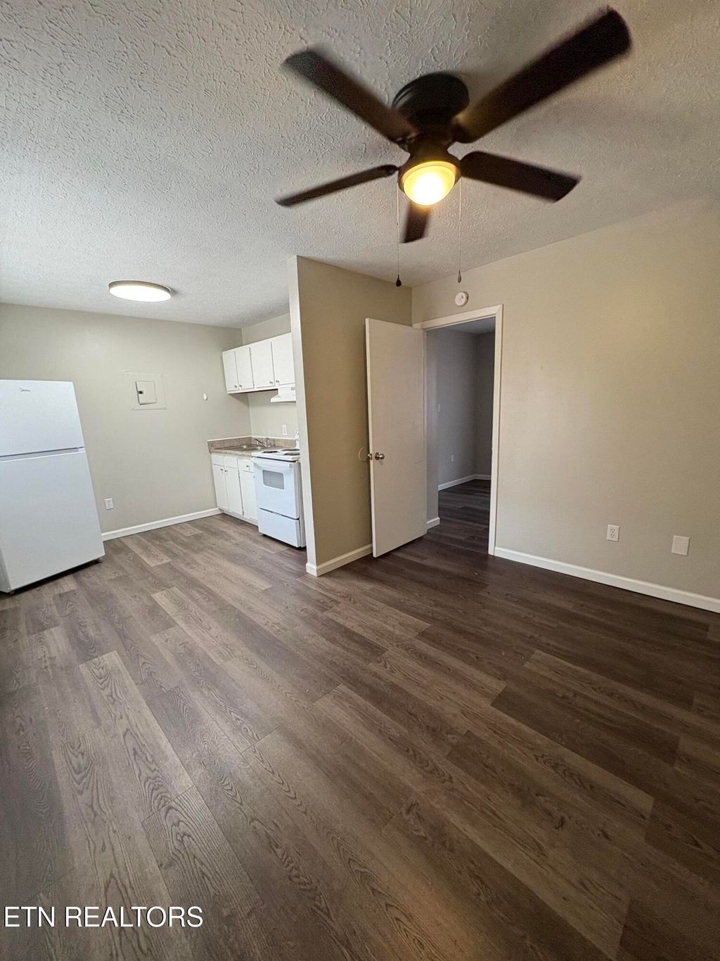 Photo of 128 S 3rd St #23, Kingston, TN 37763 (MLS # 1318839)