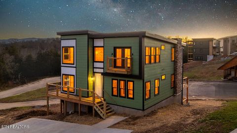 Tiny photo for 737 Bullwinkle Way, Sevierville, TN 37862 (MLS # 1324781)