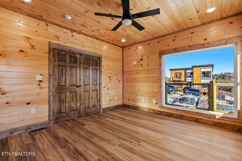 Tiny photo for 737 Bullwinkle Way, Sevierville, TN 37862 (MLS # 1324781)