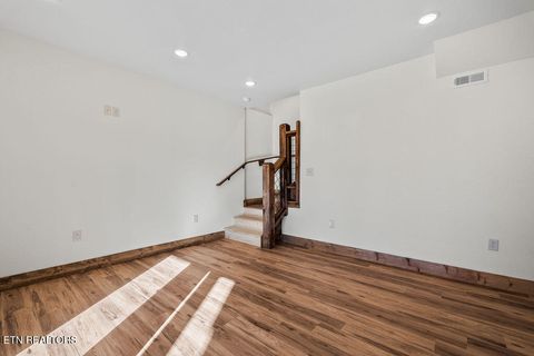 Tiny photo for 737 Bullwinkle Way, Sevierville, TN 37862 (MLS # 1324781)