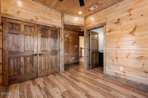 Tiny photo for 737 Bullwinkle Way, Sevierville, TN 37862 (MLS # 1324781)