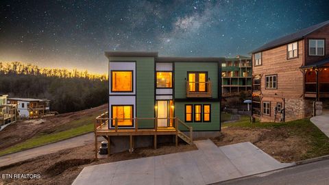 Photo of 737 Bullwinkle Way, Sevierville, TN 37862 (MLS # 1324781)