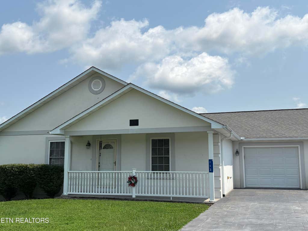 Photo of 113 Greystone Way, Kingston, TN 37763 (MLS # 1350508)