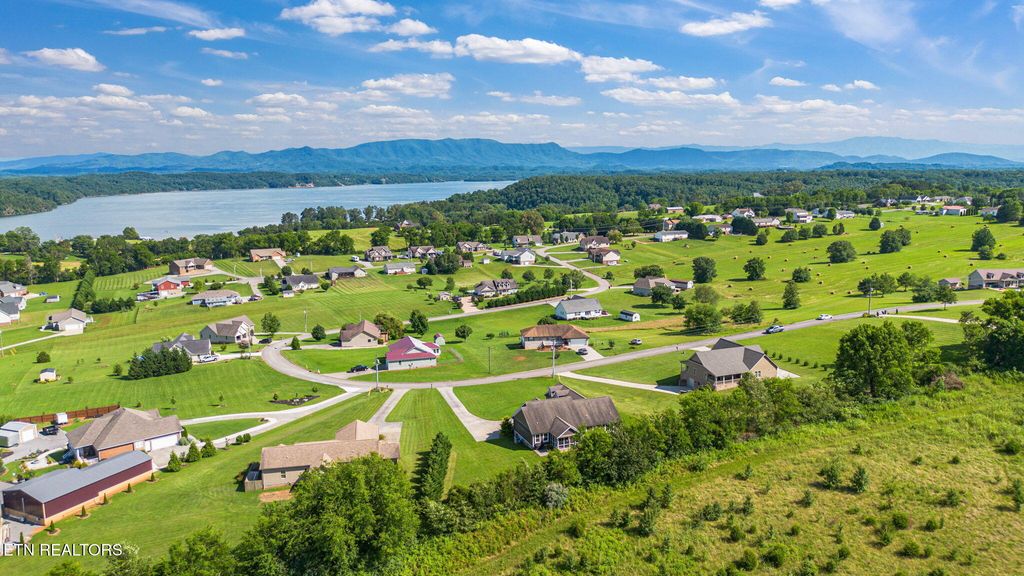 Photo of 378 Leeper Overlook, Dandridge, TN 37725 (MLS # 1305224)