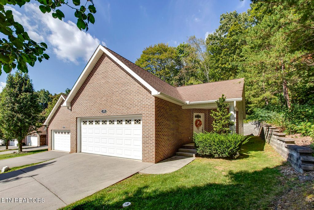 Photo of 4430 Avery Village Way, Knoxville, TN 37921 (MLS # 1317213)