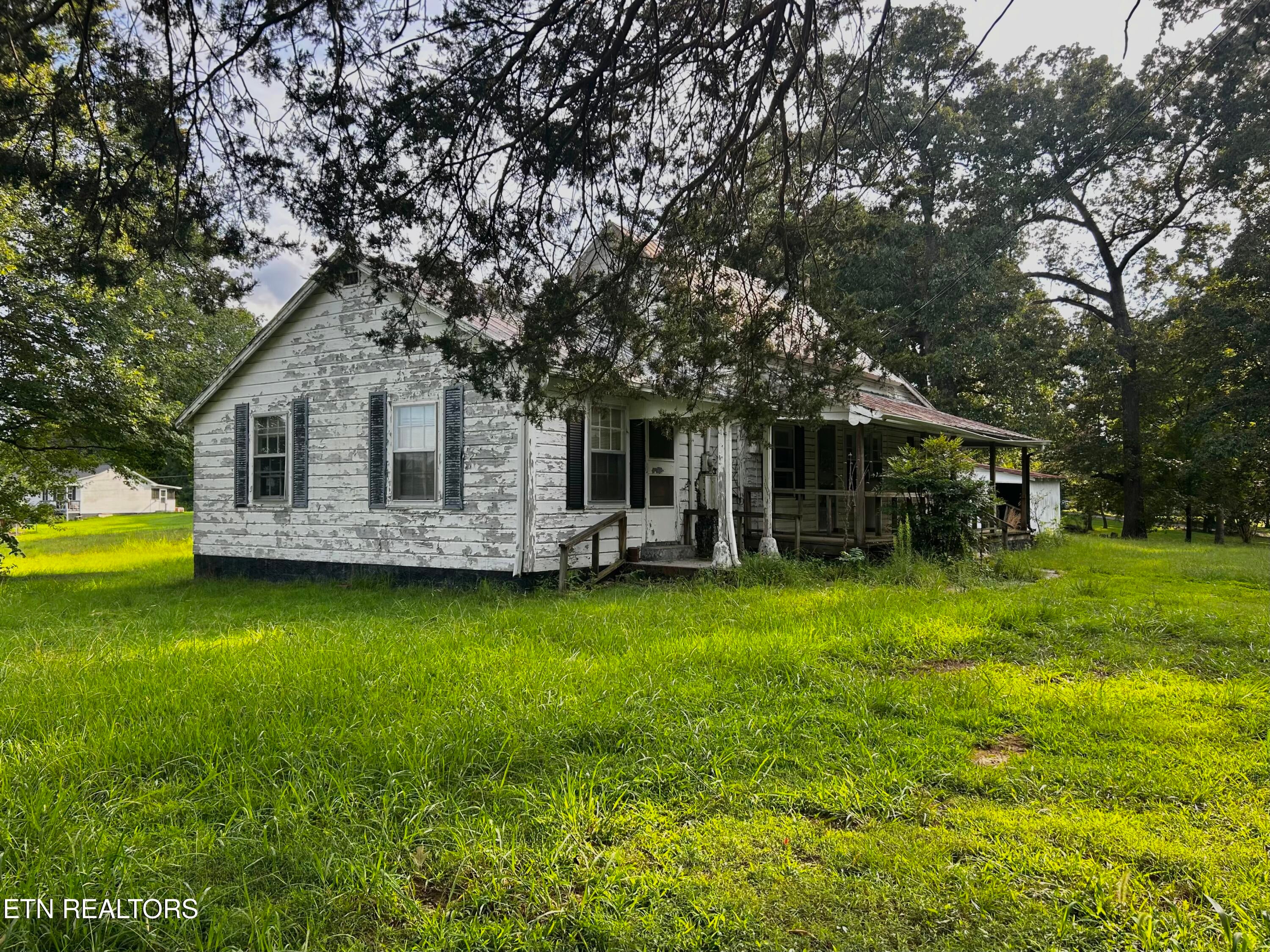 524 Rocky Springs Rd
