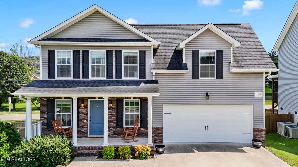Photo of 1904 Mahogany Wood Tr, Knoxville, TN 37920 (MLS # 1347511)