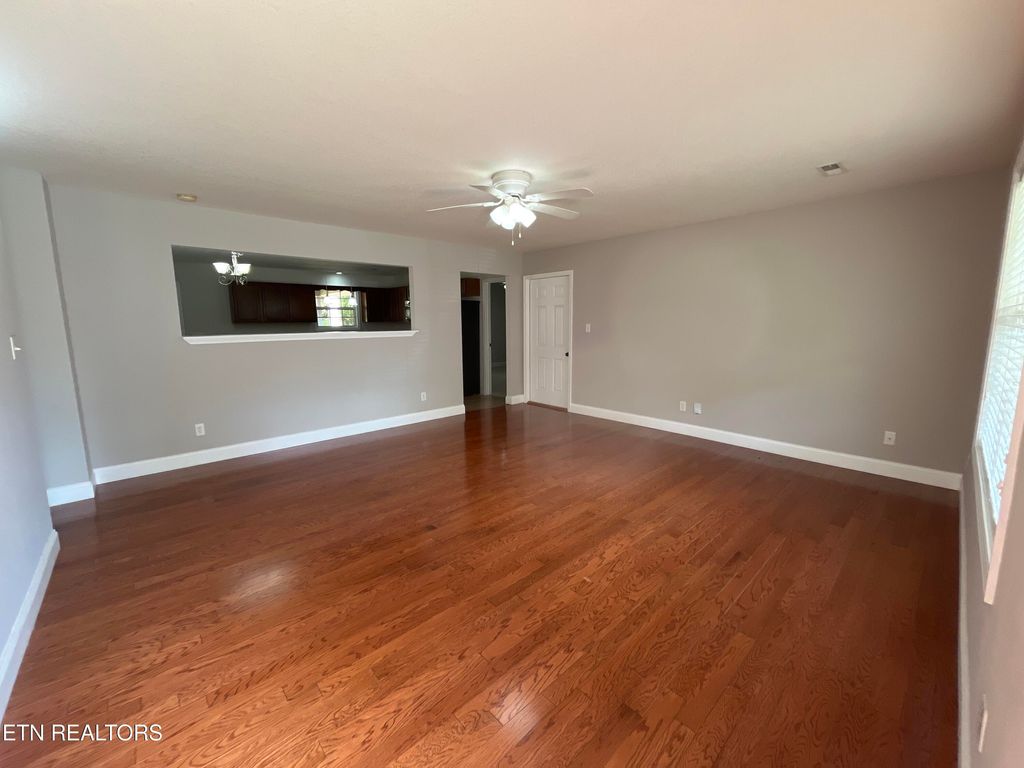 Photo of 6062 Whisper Ridge Lane, Corryton, TN 37721 (MLS # 1282143)