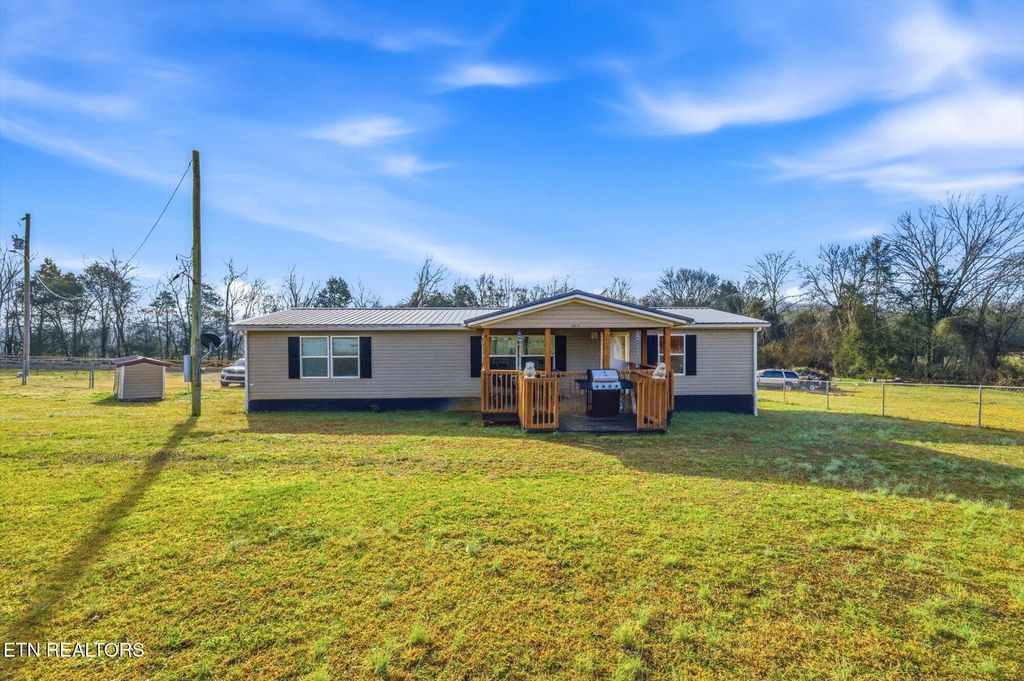 Photo of 2911 White Rd, Loudon, TN 37774 (MLS # 1329856)