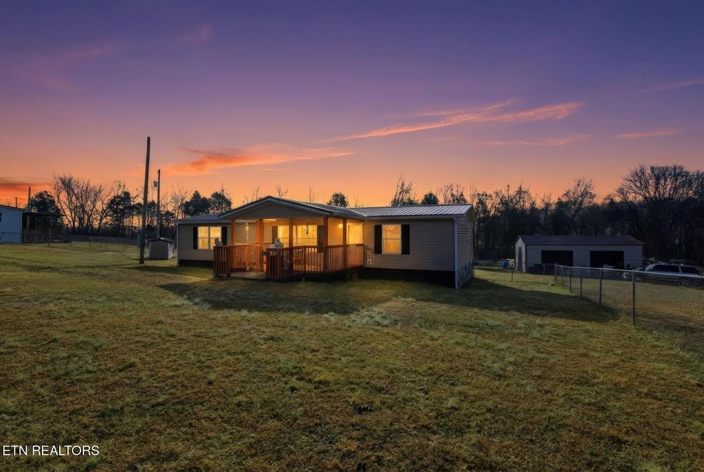 Photo of 2911 White Rd, Loudon, TN 37774 (MLS # 1329856)