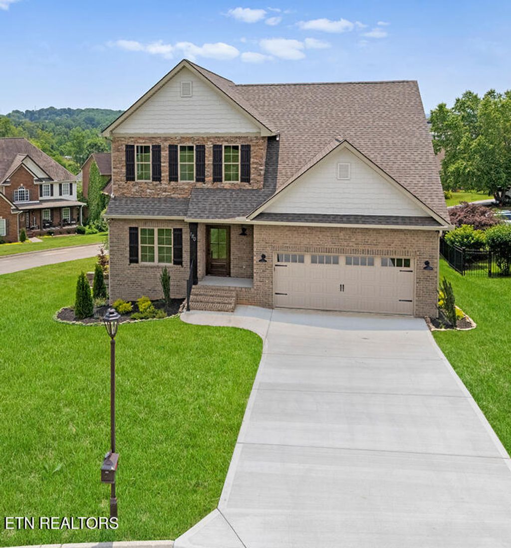 Photo of 180 Hatteras Circle, Lenoir City, TN 37772 (MLS # 1326194)
