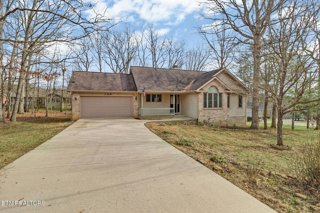 Photo of 139 Fairhaven Drive, Crossville, TN 38558 (MLS # 1331643)