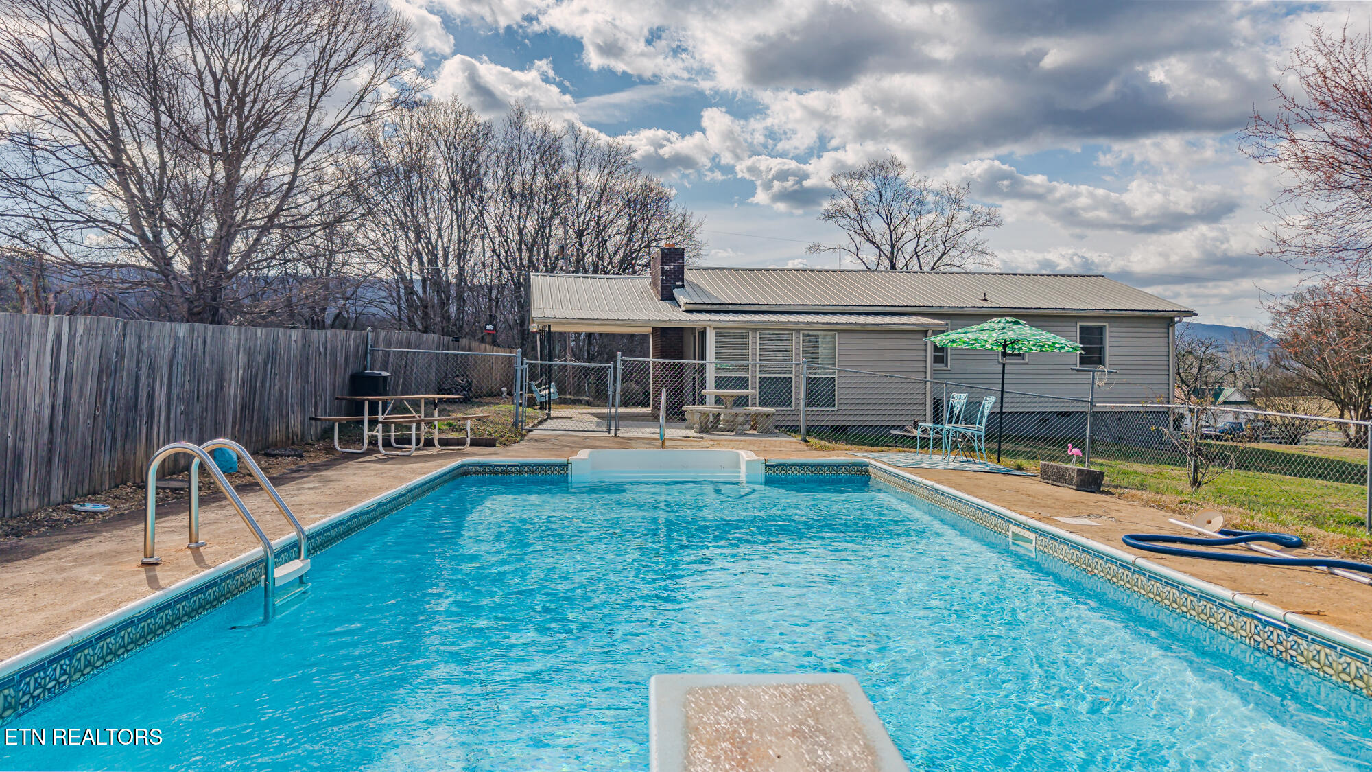 217 County Road 909