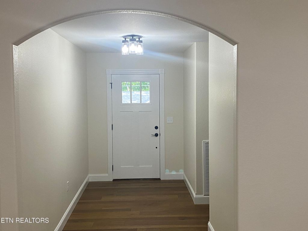 Photo of 233 Albemarle Circle, Fairfield Glade, TN 38558 (MLS # 1304609)