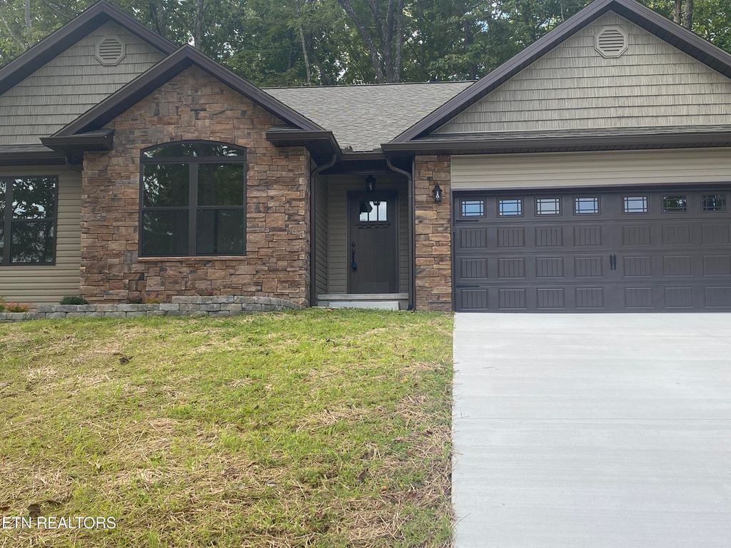 Photo of 233 Albemarle Circle, Fairfield Glade, TN 38558 (MLS # 1304609)