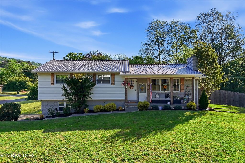 Photo of 6424 Oleary Rd, Knoxville, TN 37918 (MLS # 1338229)