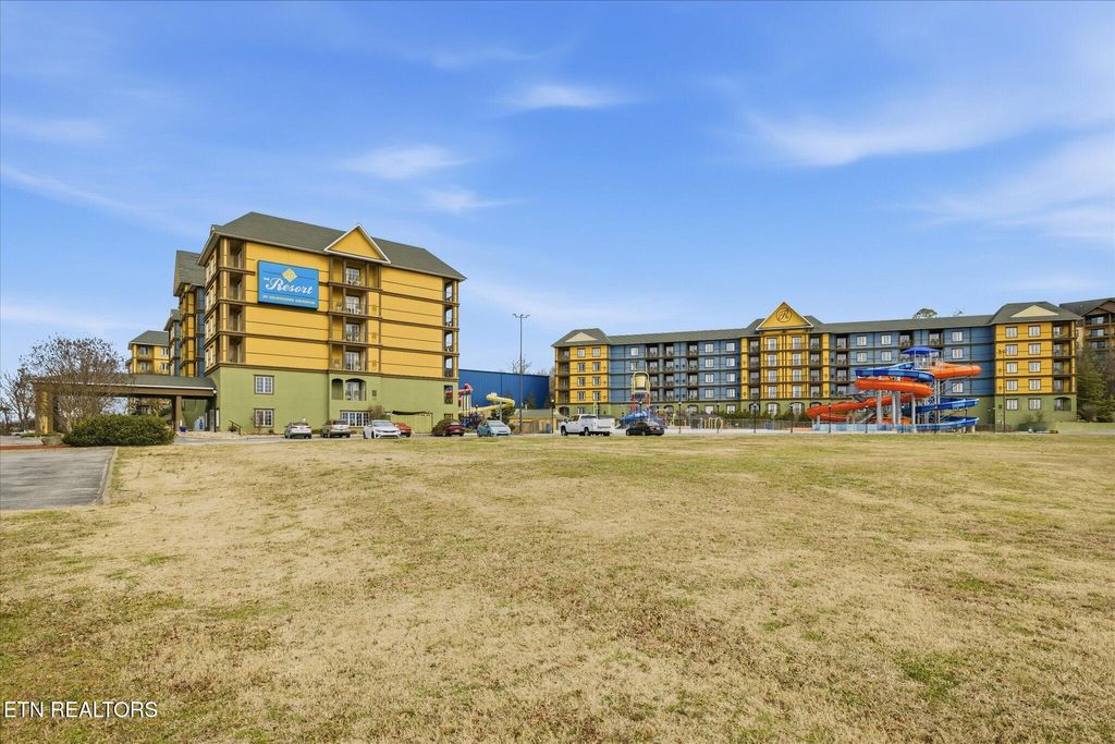 Photo of 225 Collier Drive, Unit 2409 Dr, Sevierville, TN 37862 (MLS # 1327587)