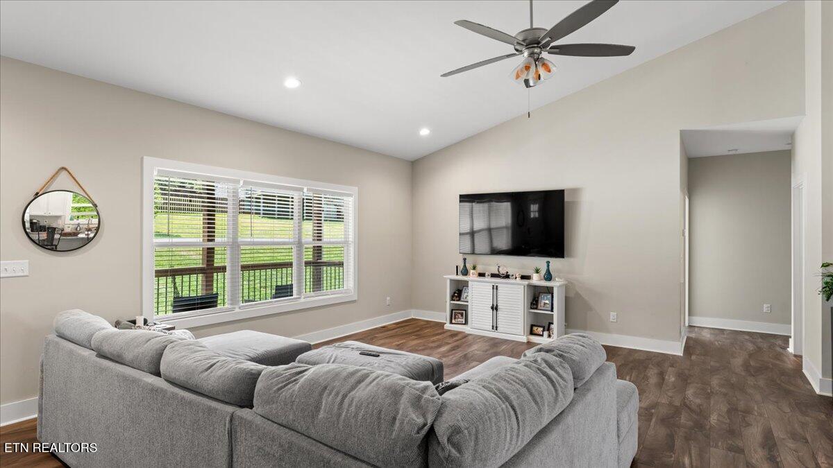 409 Cedar Creek Circle