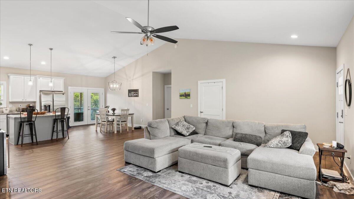 409 Cedar Creek Circle